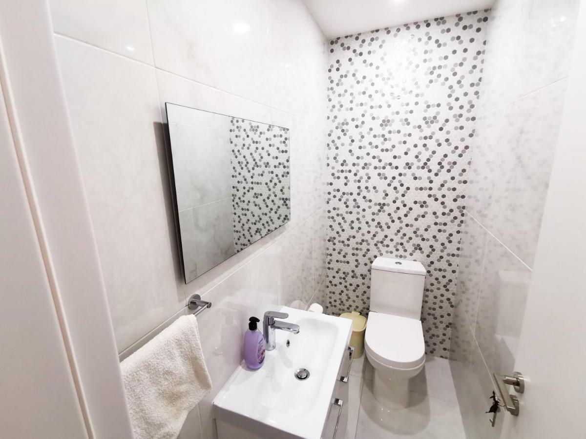 Sunny Daze Seaview Apartment Larnaca Dış mekan fotoğraf