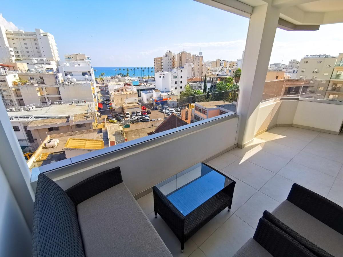 Sunny Daze Seaview Apartment Larnaca Dış mekan fotoğraf